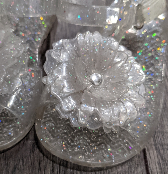 Clear sparkly flower detail velcro sandals - Picture 6 of 7